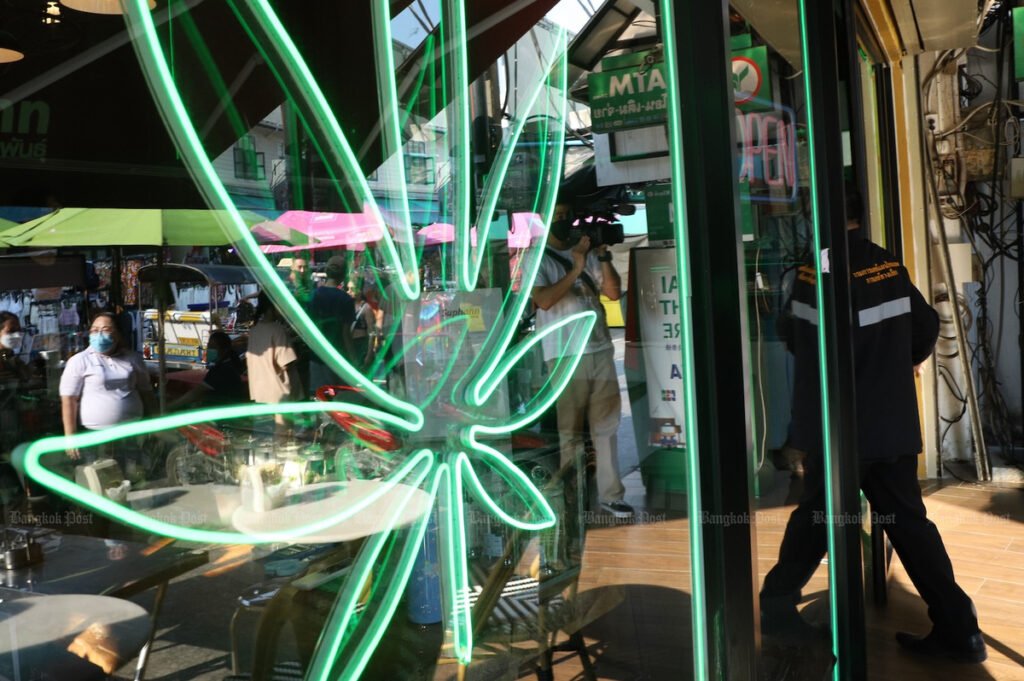 Dispensaries open late Bangkok